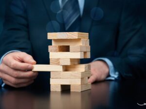 Enterprise Change Management: Navigating the Waves of Transformation