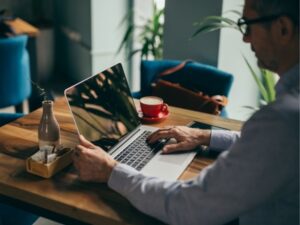Business Casual Attire: A Complete Guide to Dress Smart